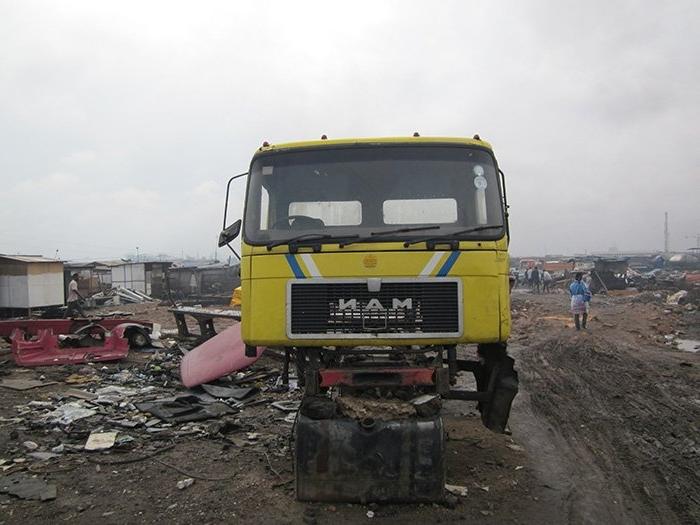 Waste disposal vehicle in Ghana